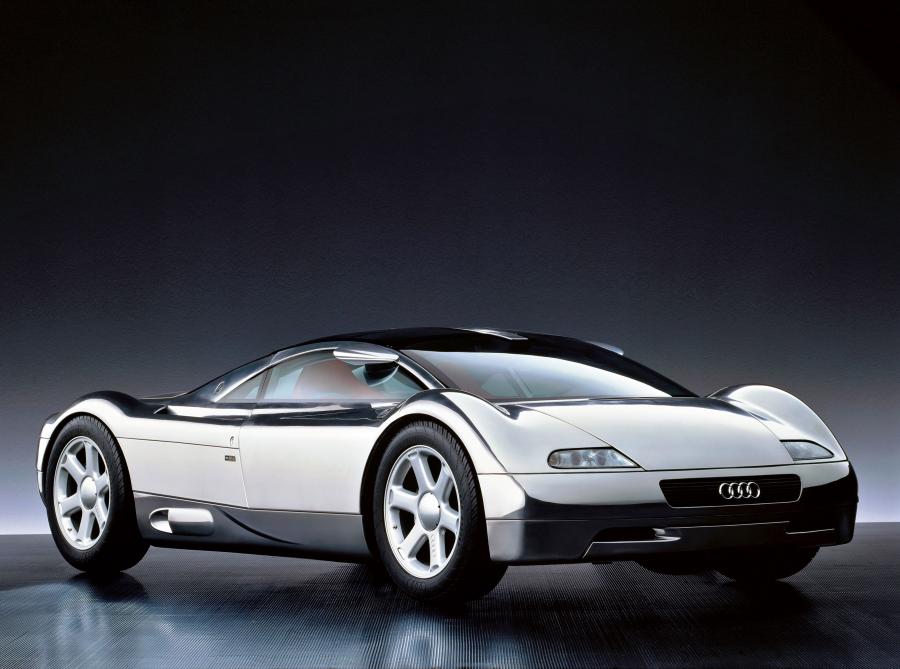  Audi Avus Quattro Concept 1991 года  (фото 1 из 17)